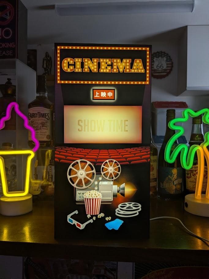 空間がまるで映画館・・CINEMA 映画の時間 シネマ ムービー ライトBOX