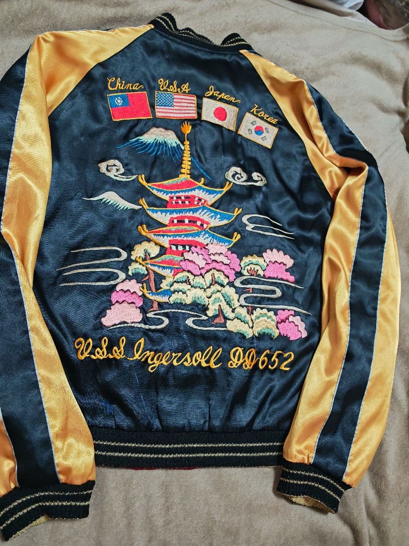 テーラー東洋 スカジャン 2面用 日本限定 虎 蛇 unisex サテン