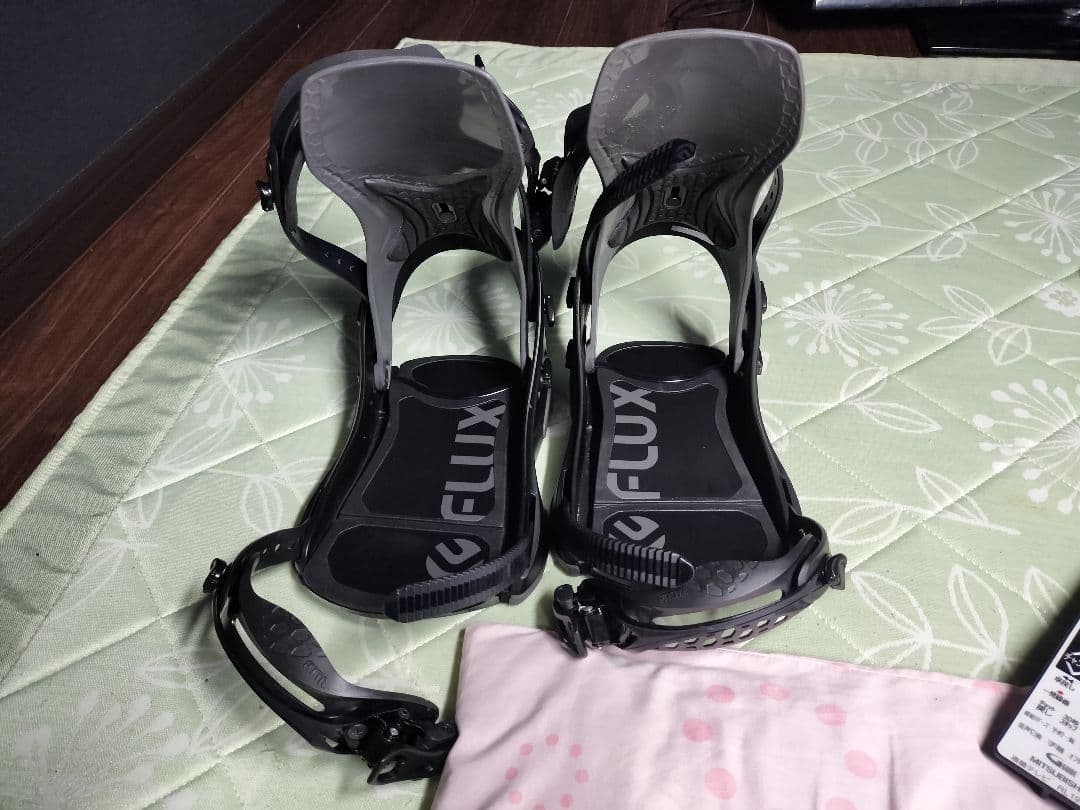 FLUX スノーボードビンディング ブラック CV