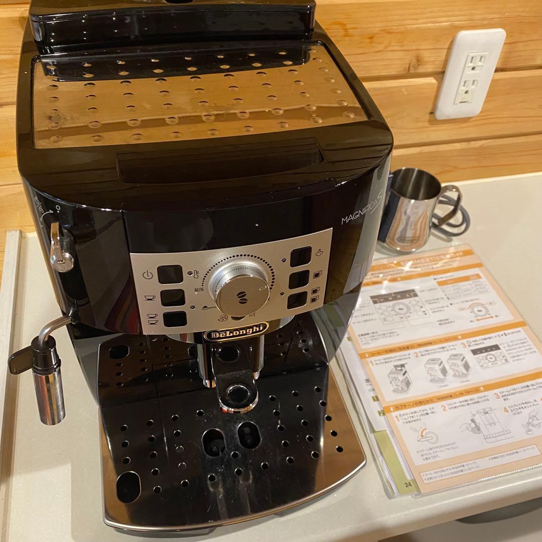 デロンギ マグニフィカS DeLonghi ECAM22112
