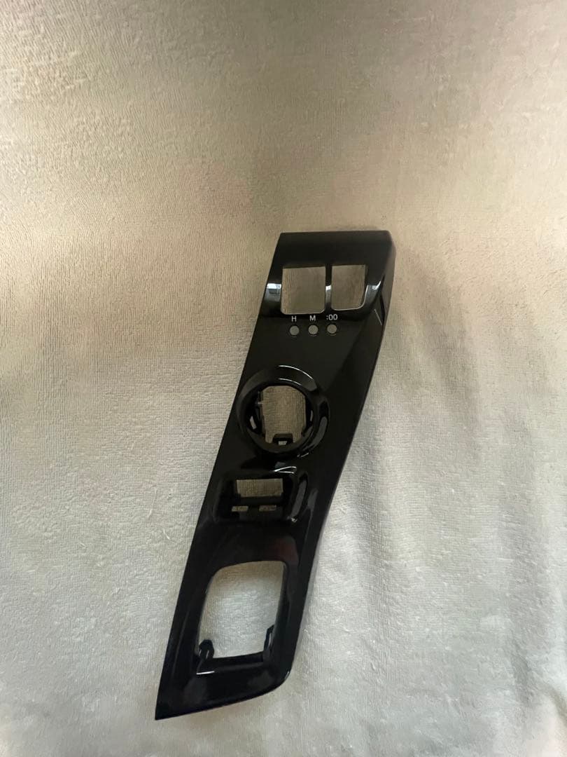 春音　プリウスα 後期　内装パネル