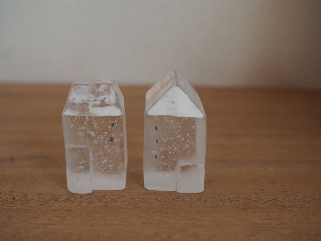 Mellow glassタナカユミさん ガラス製 家型オブジェ①