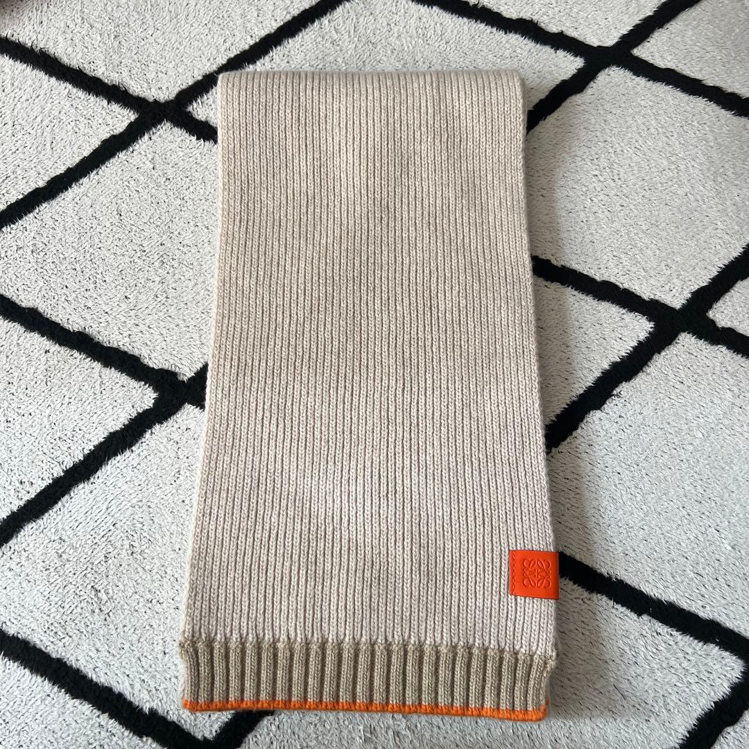 みー　LOEWE ベージュ マフラー ウール混紡