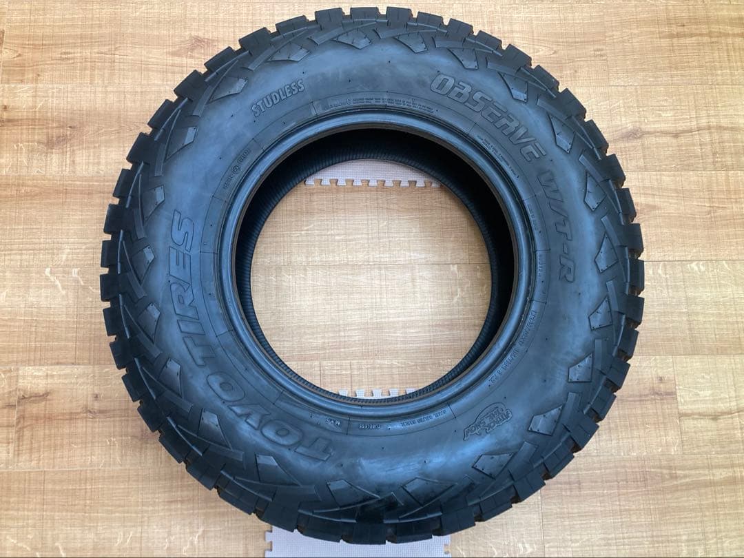 Taruuu　①TOYO OBSERVE 285/70R17 スタッドレス