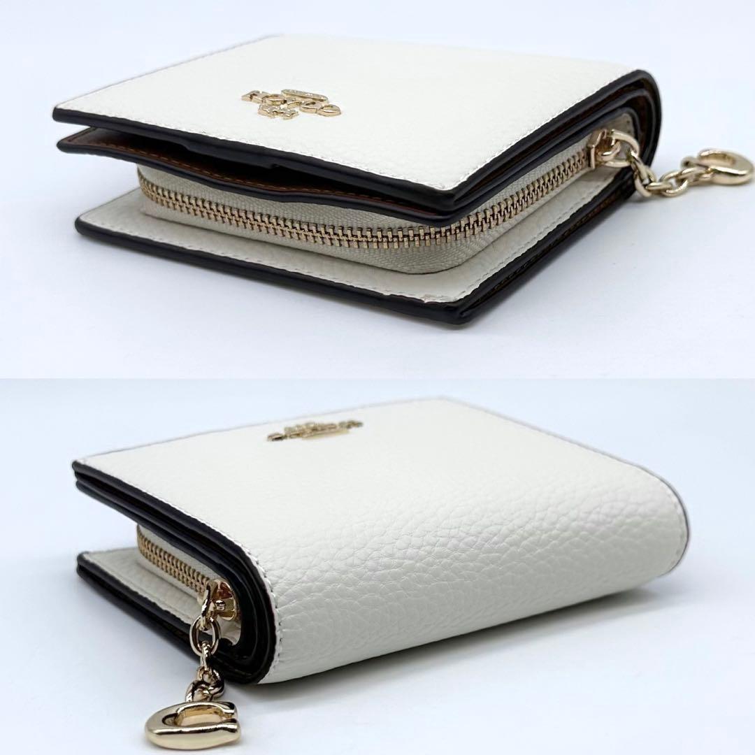 未使用✨COACH スナップウォレット ２つ折り財布 Cチャーム 本革 ホワイト