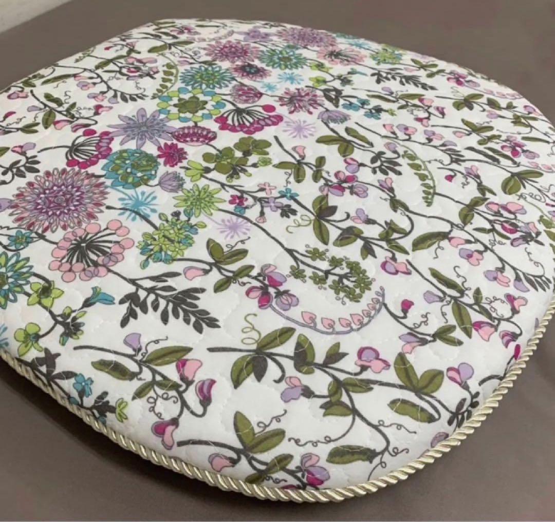 ダイニングシートクッション　4枚セット　ボタニカルフラワー