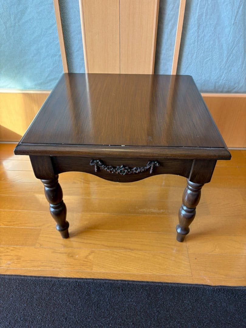 アンティーク　サイドテーブル　家具　ミニテーブル