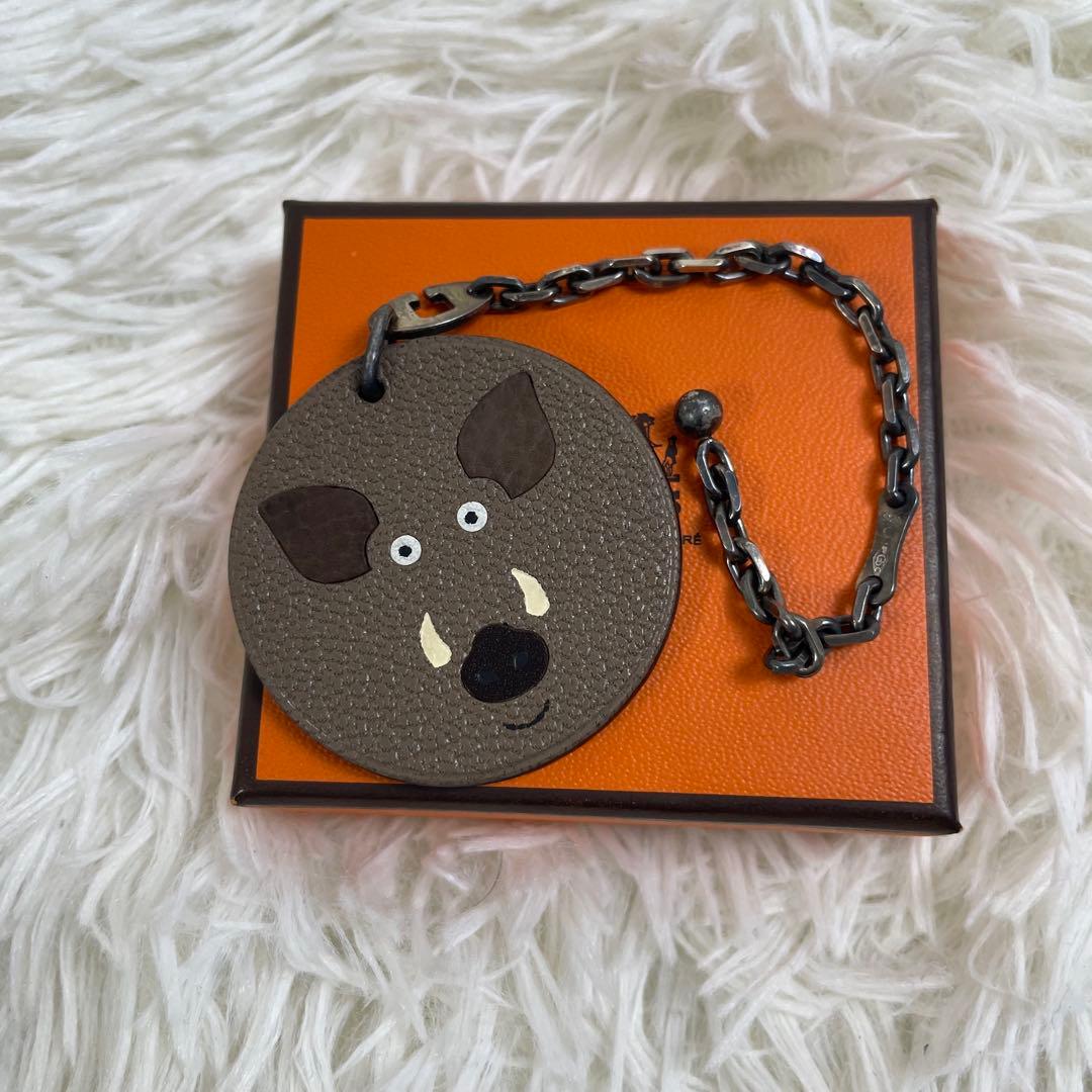 希少✨　HERMÈS アニマルチャーム レザー イノシシ　猪　エルメス