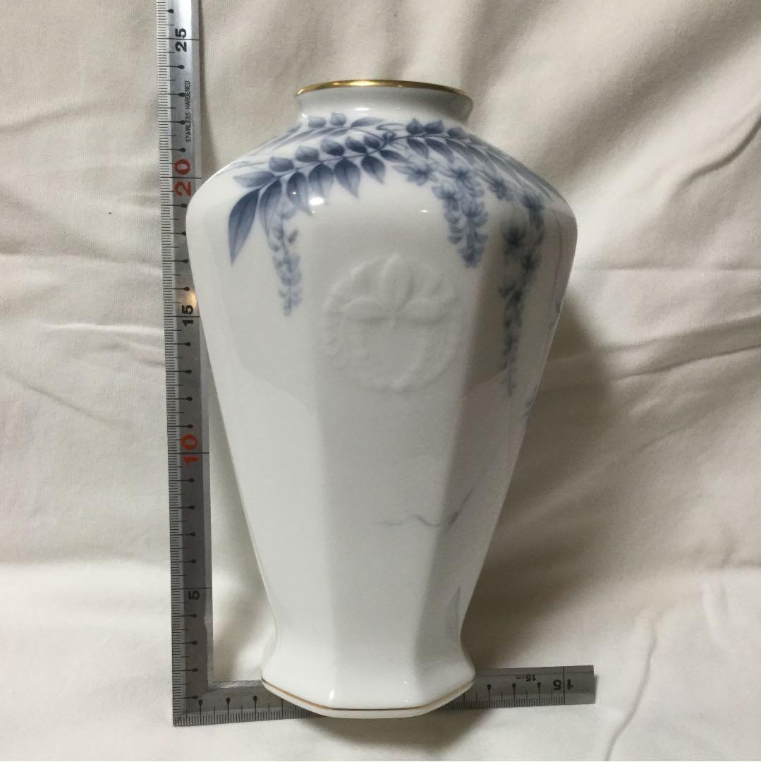 レア、ノリタケと大倉陶園の合作、藤文様花瓶