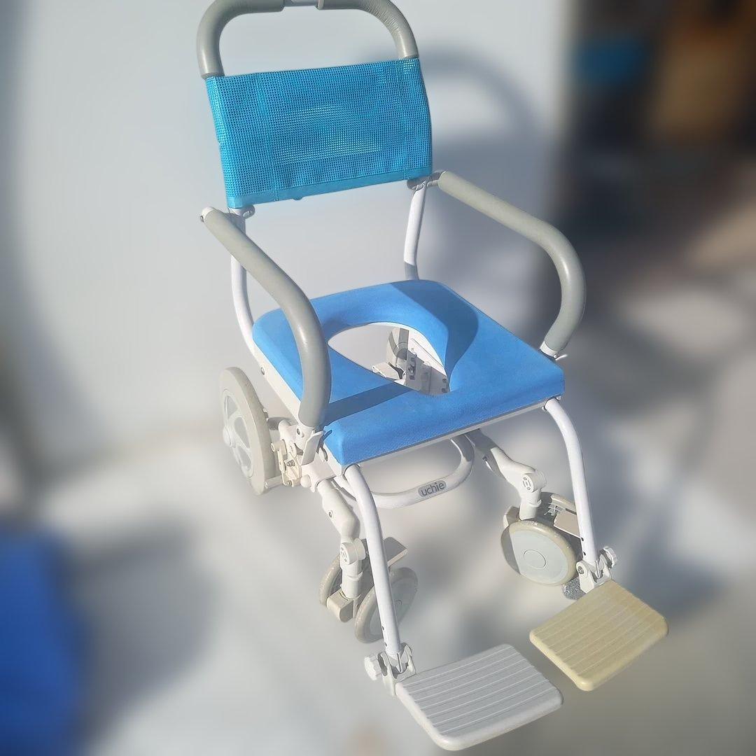 シャワーキャリーくるくるチェアD