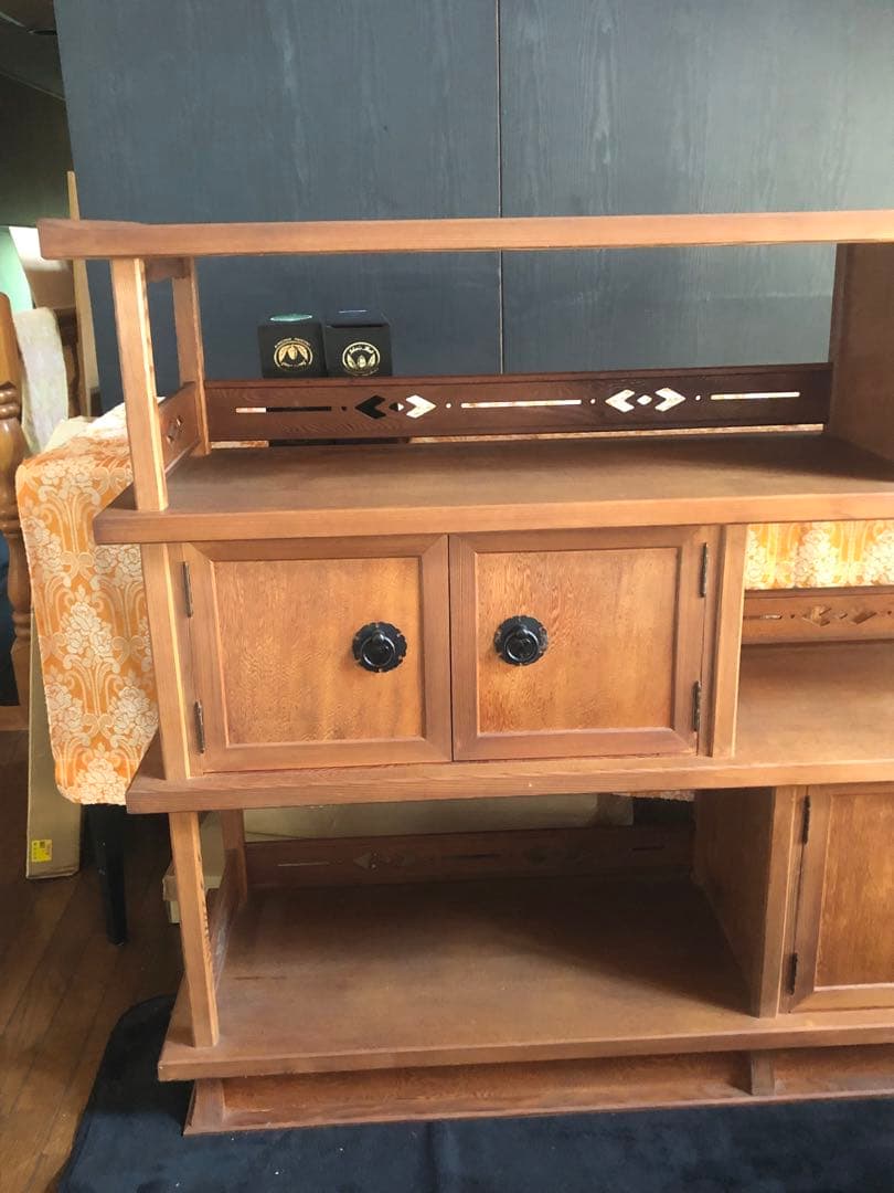 希少 世界遺産 屋久杉♦️彫刻と木目の飾り棚♦️キャビネット♦️1枚板使用♦️送料込