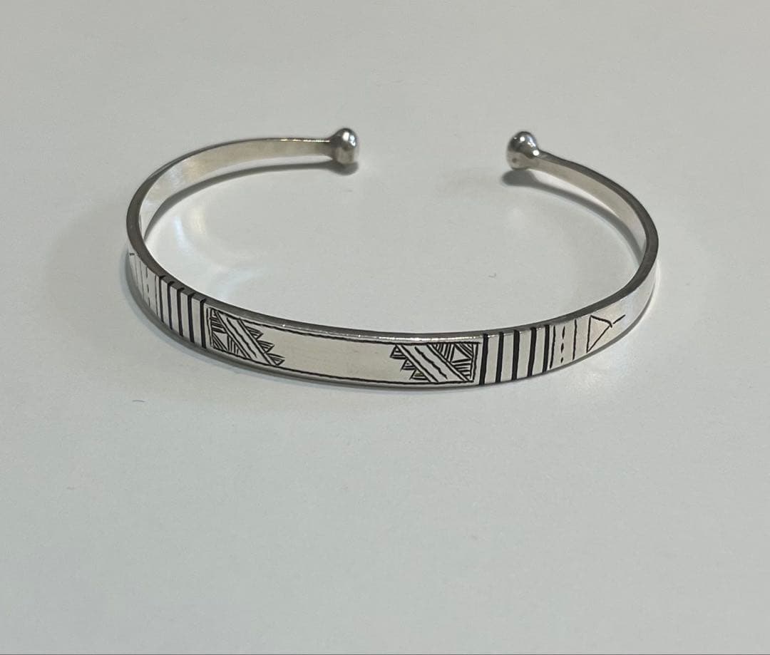 アクセサリー KURO