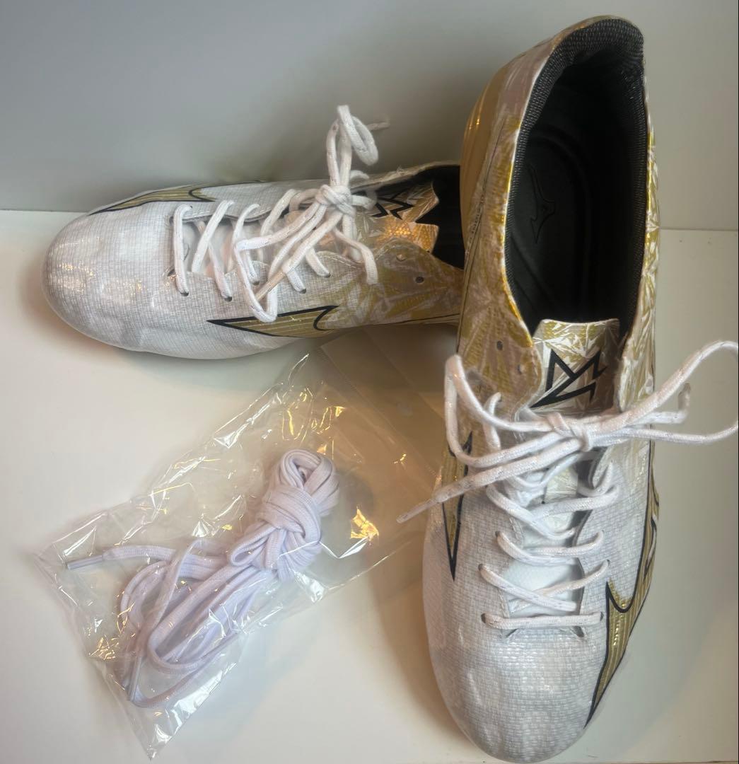 【超美品】ミズノ　アルファ プロ　プリズムゴールド　25.5㎝