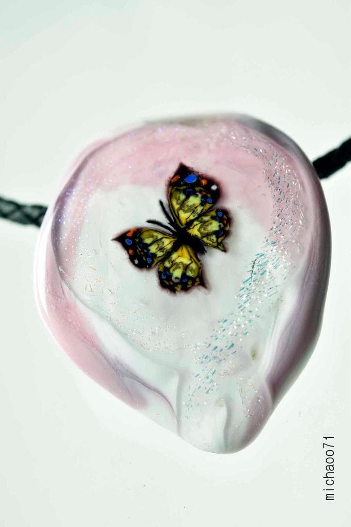 蝶　とんぼ玉 トンボ玉 蜻蛉玉 ペンダントトップ ガラス細工　13468-491